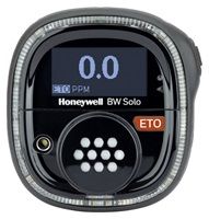 Honeywell BW Solo (BLE) - Gaswarngerät mit 1 Sensor für Ethylenoxid (C2H4O) 0-100 ppm - A1: 1 / A2: 5 ppm (schwarzes Gehäuse)